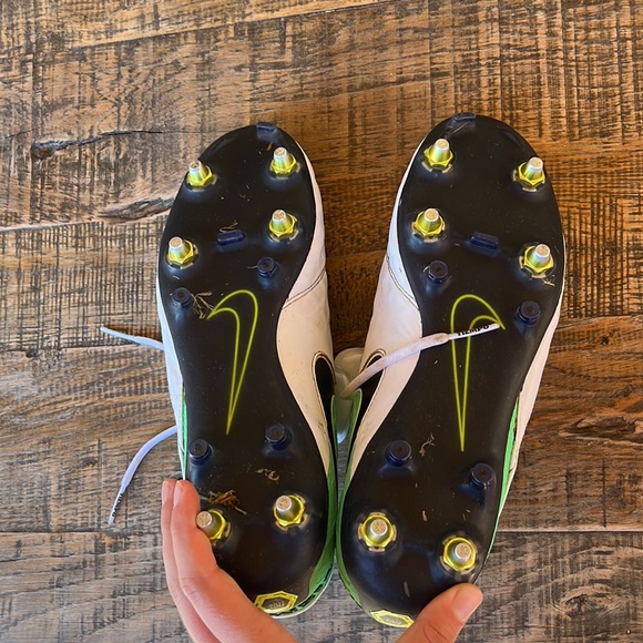 Nike tiempo legend 9 Elite FG cleats - Picture 7 of 8